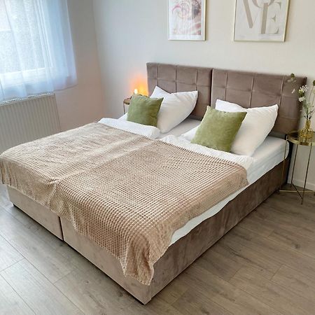 רדולפצל אם בודנזי Stilvolles Apartment Mit Einzigartigem Charme מראה חיצוני תמונה