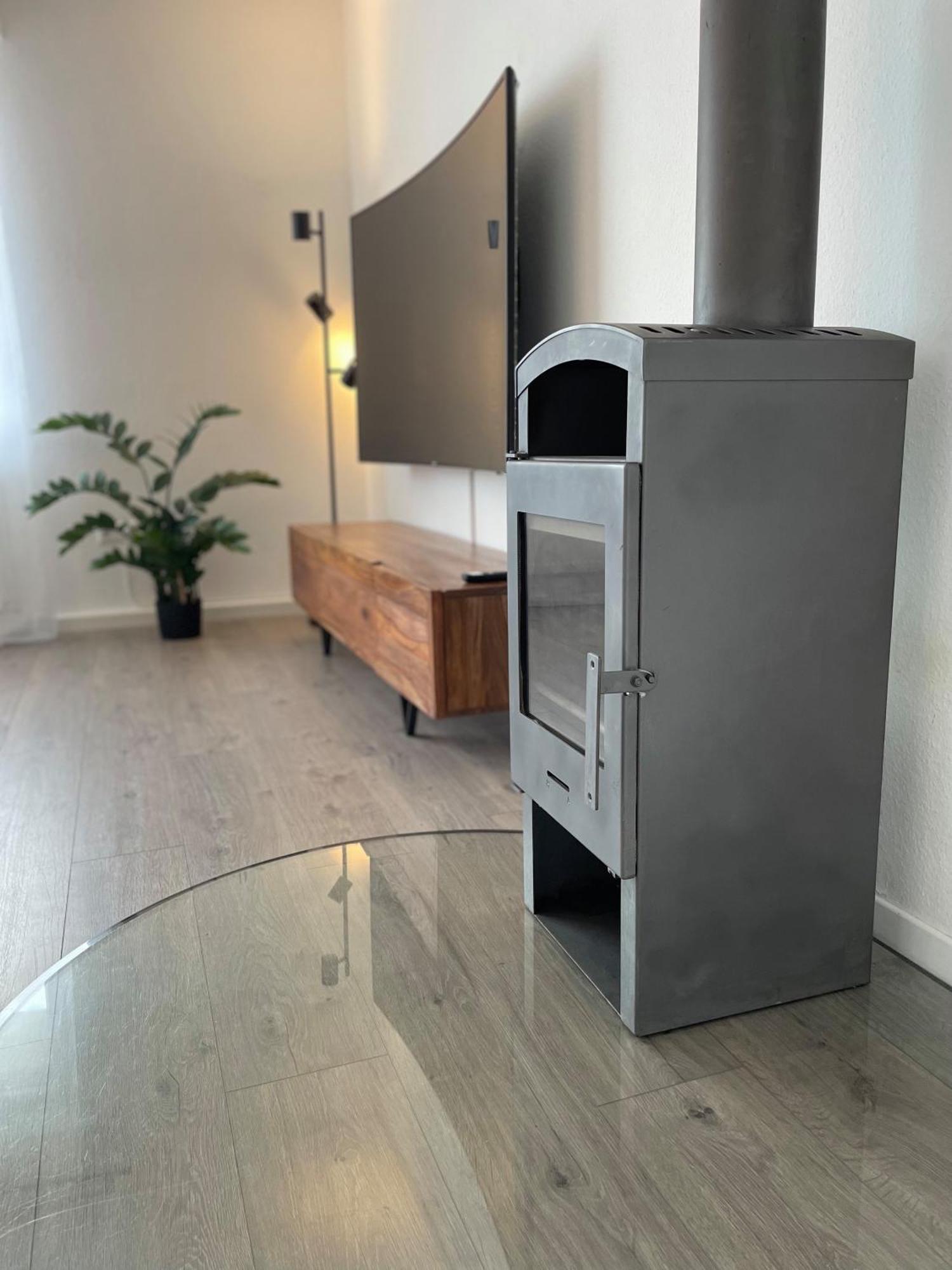 רדולפצל אם בודנזי Stilvolles Apartment Mit Einzigartigem Charme מראה חיצוני תמונה