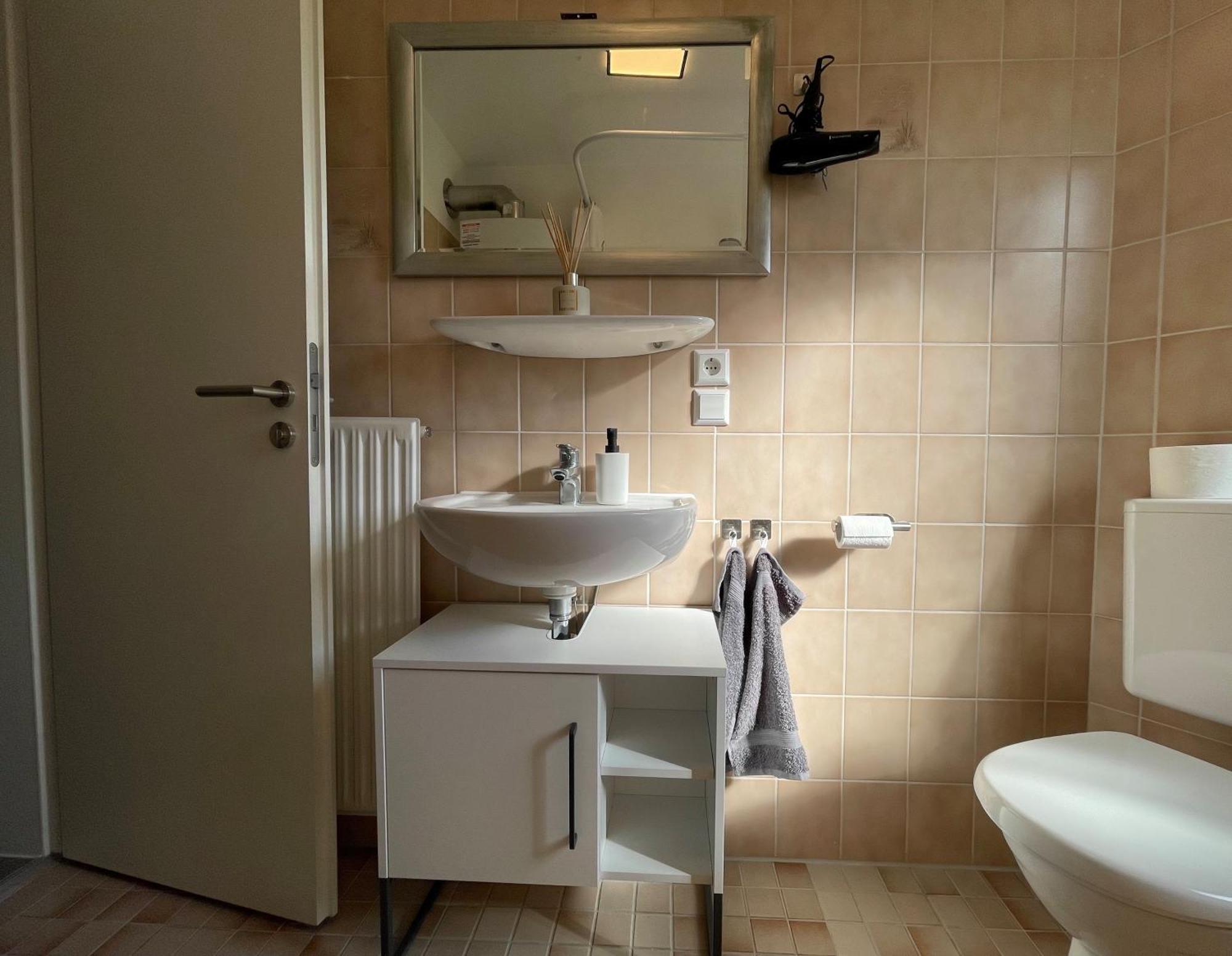 רדולפצל אם בודנזי Stilvolles Apartment Mit Einzigartigem Charme מראה חיצוני תמונה