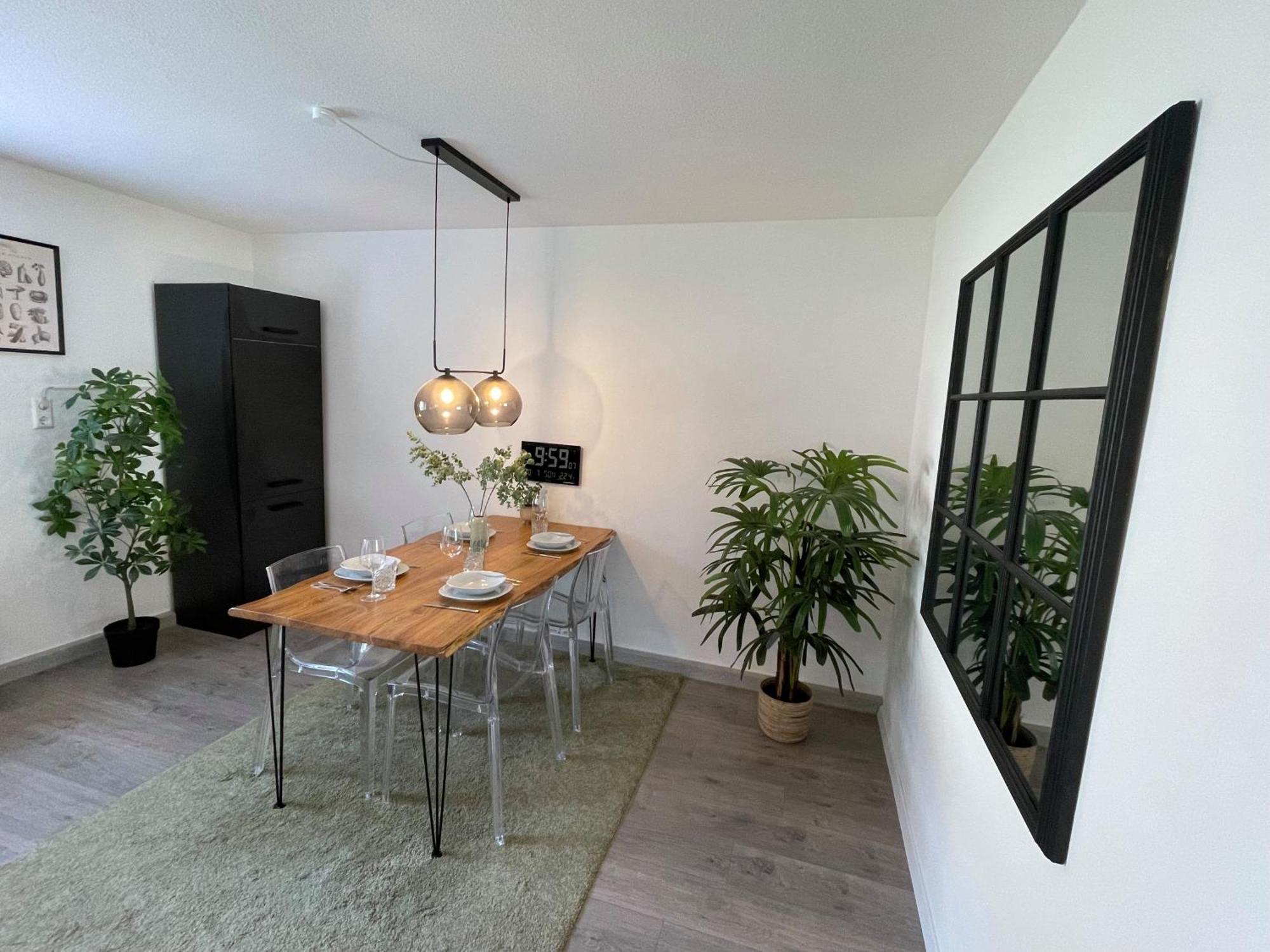 רדולפצל אם בודנזי Stilvolles Apartment Mit Einzigartigem Charme מראה חיצוני תמונה